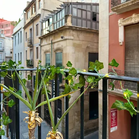 Casa Vega. Coqueto En Casco Antiguo. דירה *